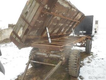 Vlecka traktorova 7t