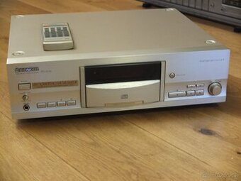 PIONEER PD-S06 Top model v perfektním stavu.