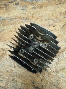 Babetta 210 hlava valca