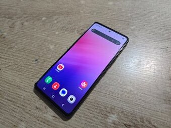 Samsung A53 128gb plnefunkcny ma len suchanceky na displeji