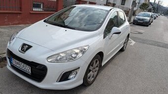 Predam Peugeot 308 benzin  r.v.2013