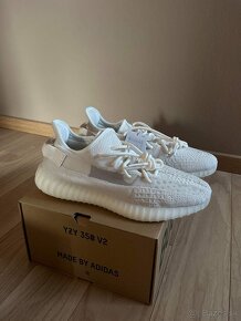 YEEZY SLIDE/YEEZY 350 BONE/ JORDAN 4 OFF WHITE