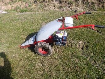 Kosačka Gutbrod, veľmi podobná jičinke,mf 70