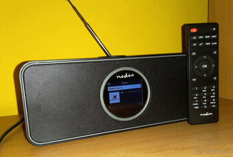 Nedis RDIN 4000BK. FM a internetové rádio