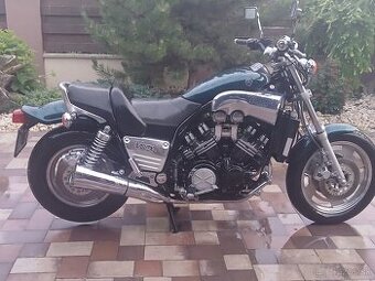 Yamaha v max 1200