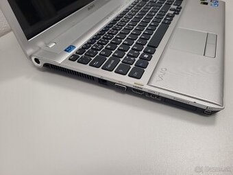 Sony Vaio vpcf11m1e