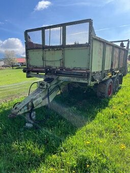 Rozmetadlo hnoja za traktor