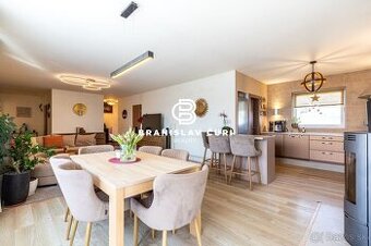 MODERNÝ 4-IZBOVÝ BUNGALOV VO VAJKOVCIACH