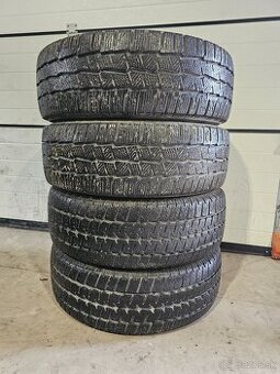 Zimné Pneu 215/65 R16 C