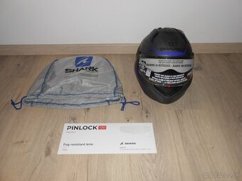 Predam krasnu novu moto prilbu znacky SHARK EVO GT ENCKE MAT