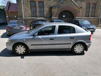 Predám Opel Astra 1,4 r. 2009, benzín