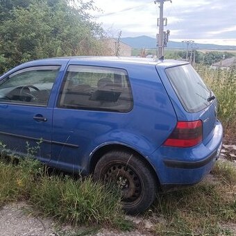 Predám golf 4,1,9 TDI ZAVRETÝ MOTOR