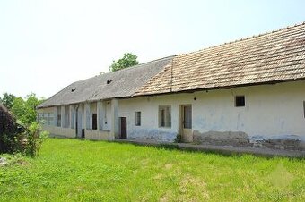 Priestranná chalupa na rekonštrukciu s vyše 30-árovým pozemk - 1