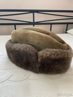 Pánska kožušinová čiapka