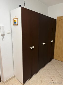 Rozpredám/darujem zariadenie bytu - 1