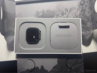 Apple Watch Ultra 2 - 49 mm Black Titanium
