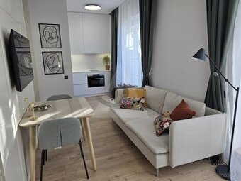 Apartmán s veľkou terasou v Danubia residence v Komárne
