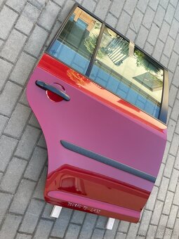 vw touran dvere zrkadlo svetlo repro airbag rele