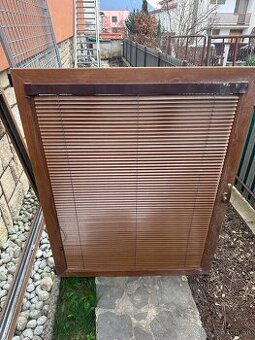 Plastové okno dvojsklo v-142cm š-116cm