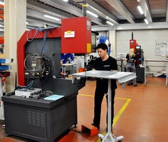 CNC, skladník, zvárač, brúsič, nástrojár