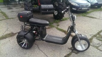 Elektrickú trojkolku  .-Harley trojkolka