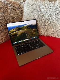Apple Macbook Pro 14 M1, 16GB, 512GB, 206 cyklov
