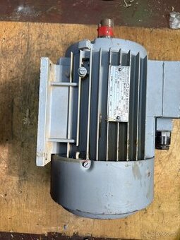 Elektromotor 4AP90L-2