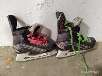 Hokejové detské korčule Bauer Vapor x600, veľkosť 38,5