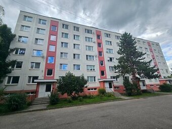 NA PREDAJ 2 - izbový byt v Dubnici nad Váhom