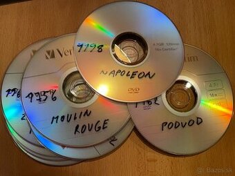 DAROVANE Darujem kabicu plnú DVD filmov,