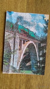 Puzzle - tučniaky, viadukt