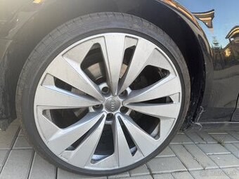 Predam original disky Audi q8 r19