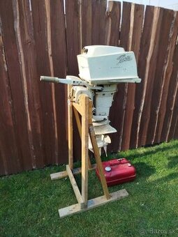 ZÁVESNÝ LODNÝ MOTOR VOLVO PENTA 25HP