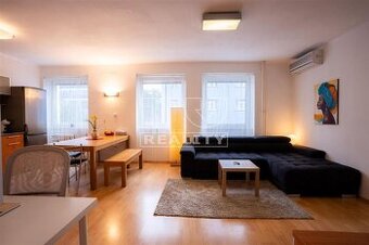 Predaj 2.izbového bytu v centre Bratislavy,62m2 s balkón