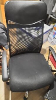 kancelárska stolička