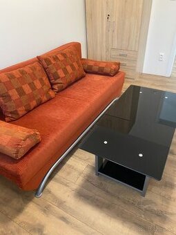 Roztahovaci gauc a konferencny stolik