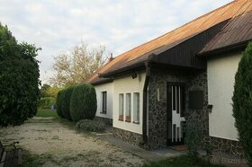 Rodinný dom na predaj v obci Semerovo.