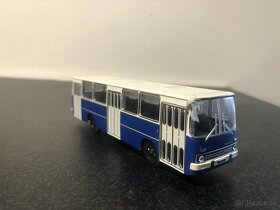 Model autobusu 1:72