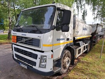 VOLVO FM 260