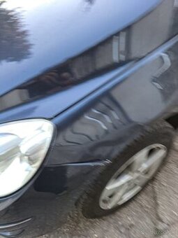 Mercedes B
