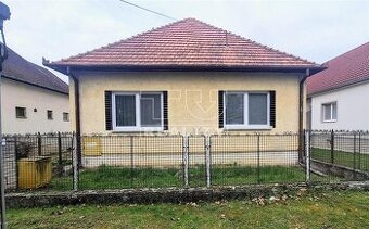 ZNÍŽENÁ CENA 
Na predaj rodinný dom v Bošanoch s...