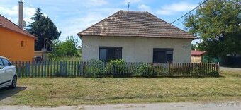 RD v obci Pastovce pôvodný stav 1030 m2