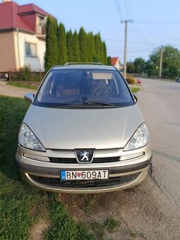 Peugeot 807