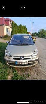 Peugeot 807