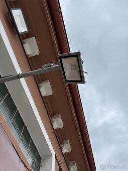 LED vonkajší reflektor - viac kusov