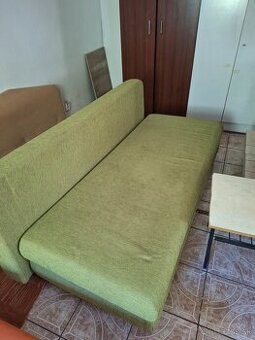 Rozkladací gauč zeleny