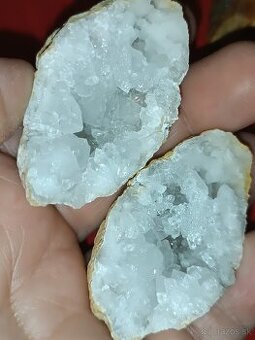 Minerál Krištáľová geódka - 1