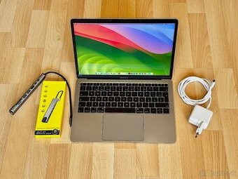 MacBook Air 13" i5-1.6GHz/8GB/256GB, NOVÁ BATERKA