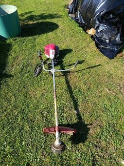 Krovinorez zn. Worcraft GT52-430