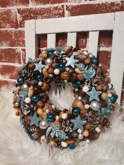 Vianočný veniec v modrom...